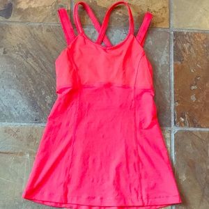 Lululemon athletic top
